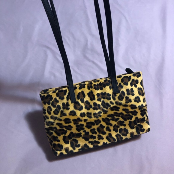 Leopard Print Shoulder Bag - Picture 3 of 8